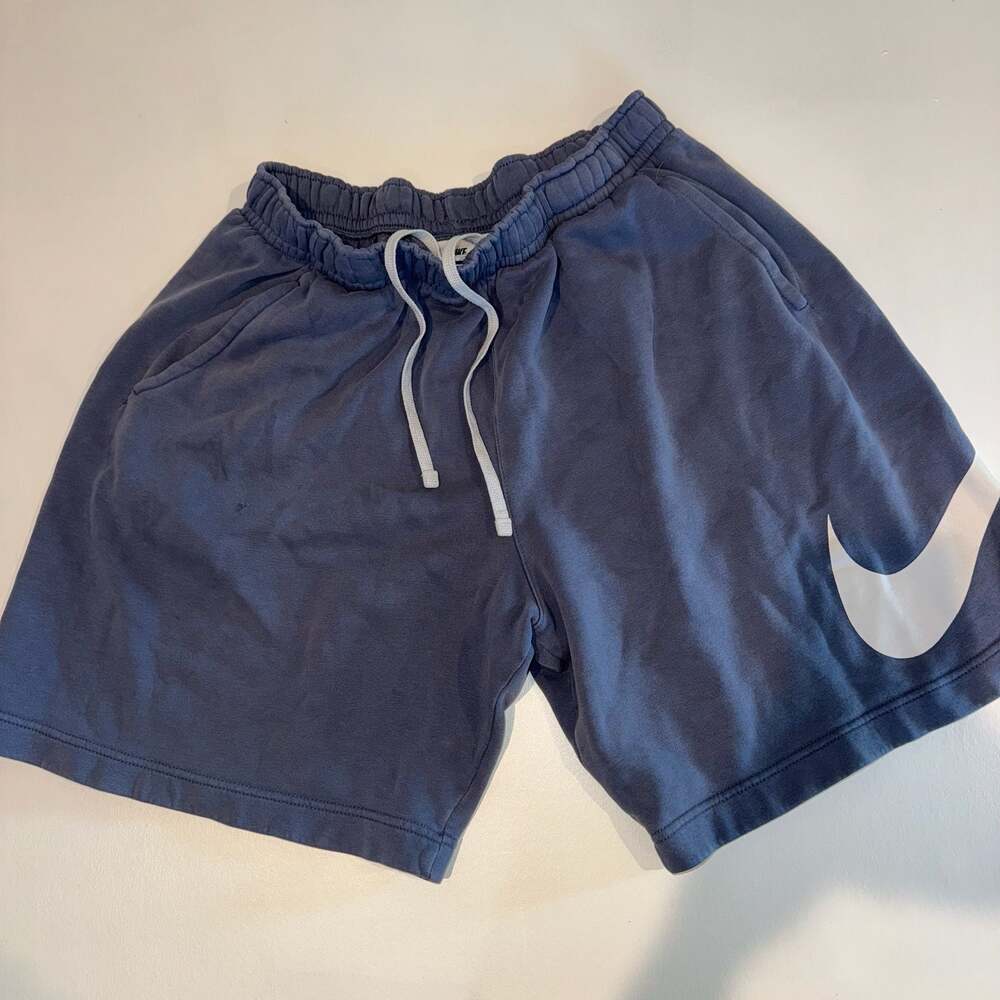 Nike Mens Navy Blue Club Graphic Swoosh Fleece Sweat Shorts Size Large - Picture 4 of 8